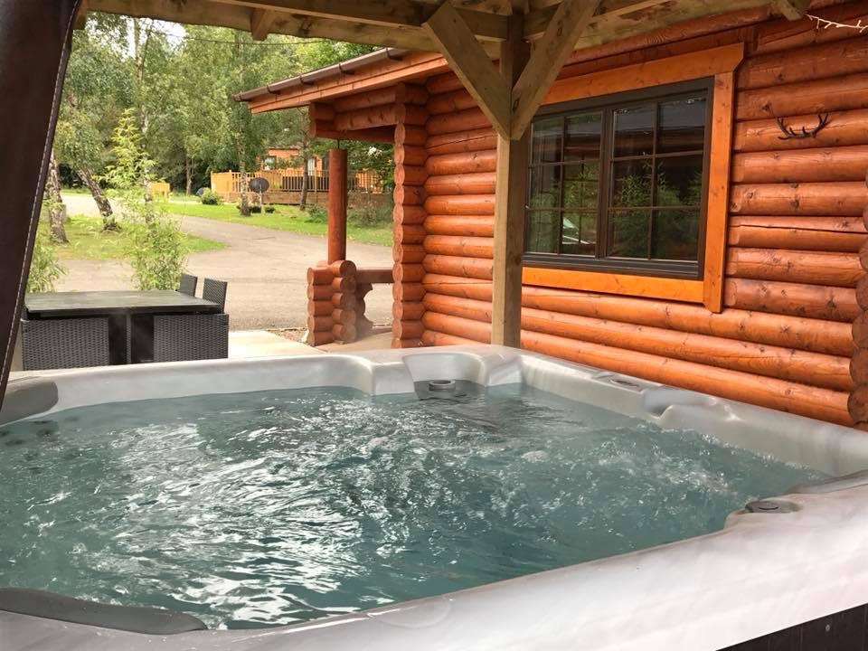 Tweed Lodge Hot Tub 2