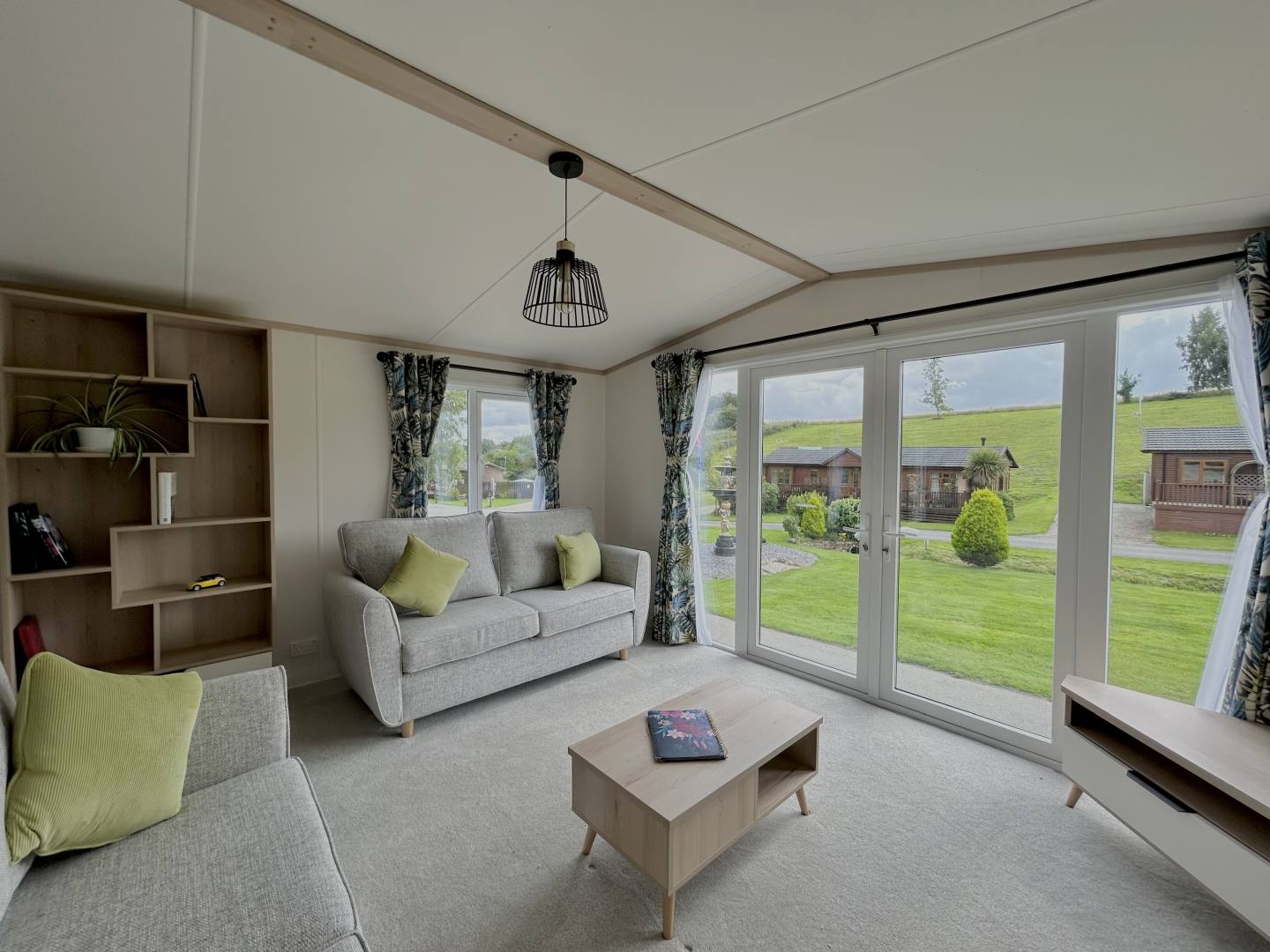 LM 02 Regal Charmouth Living..