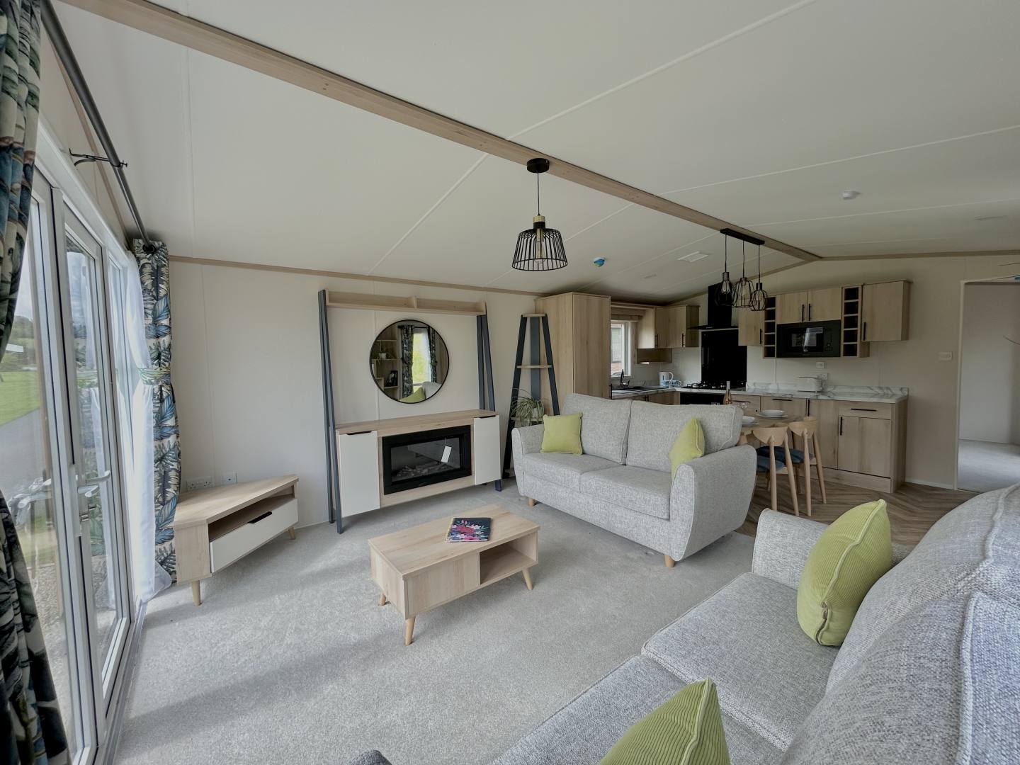 LM 02 Regal Charmouth Living
