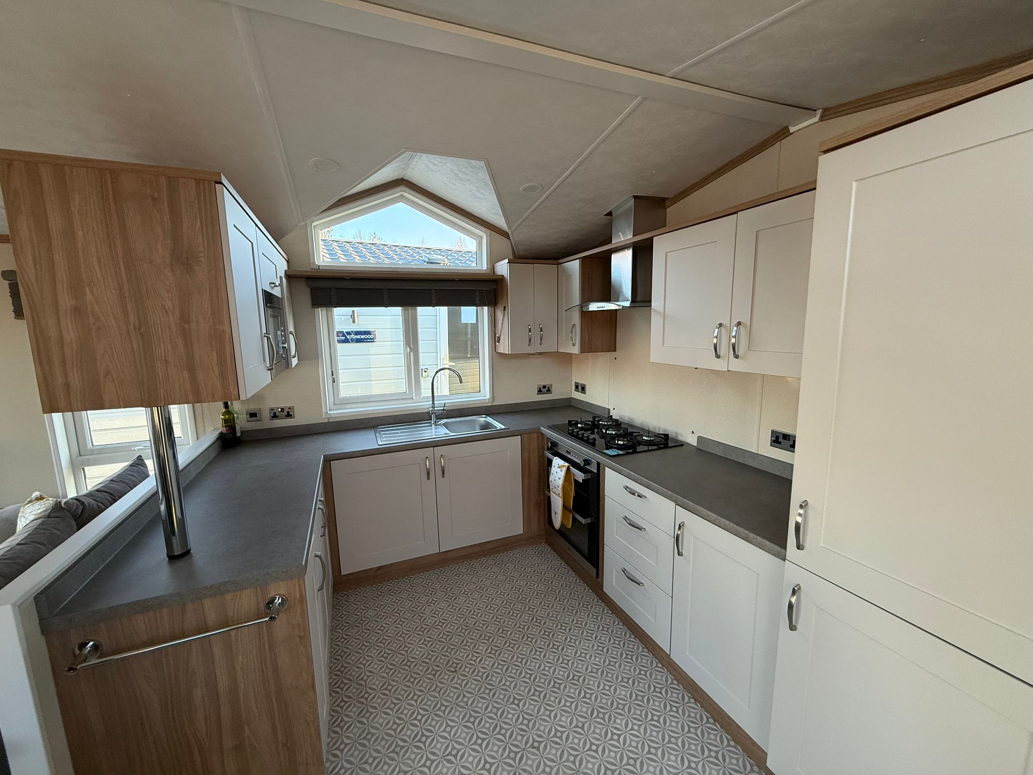 Pemberton Serena in Felmoor Kitchen New