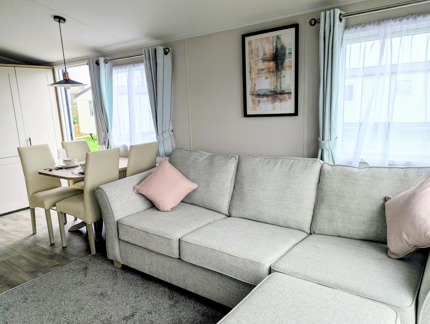 SLB2 ST Lawrence Living.