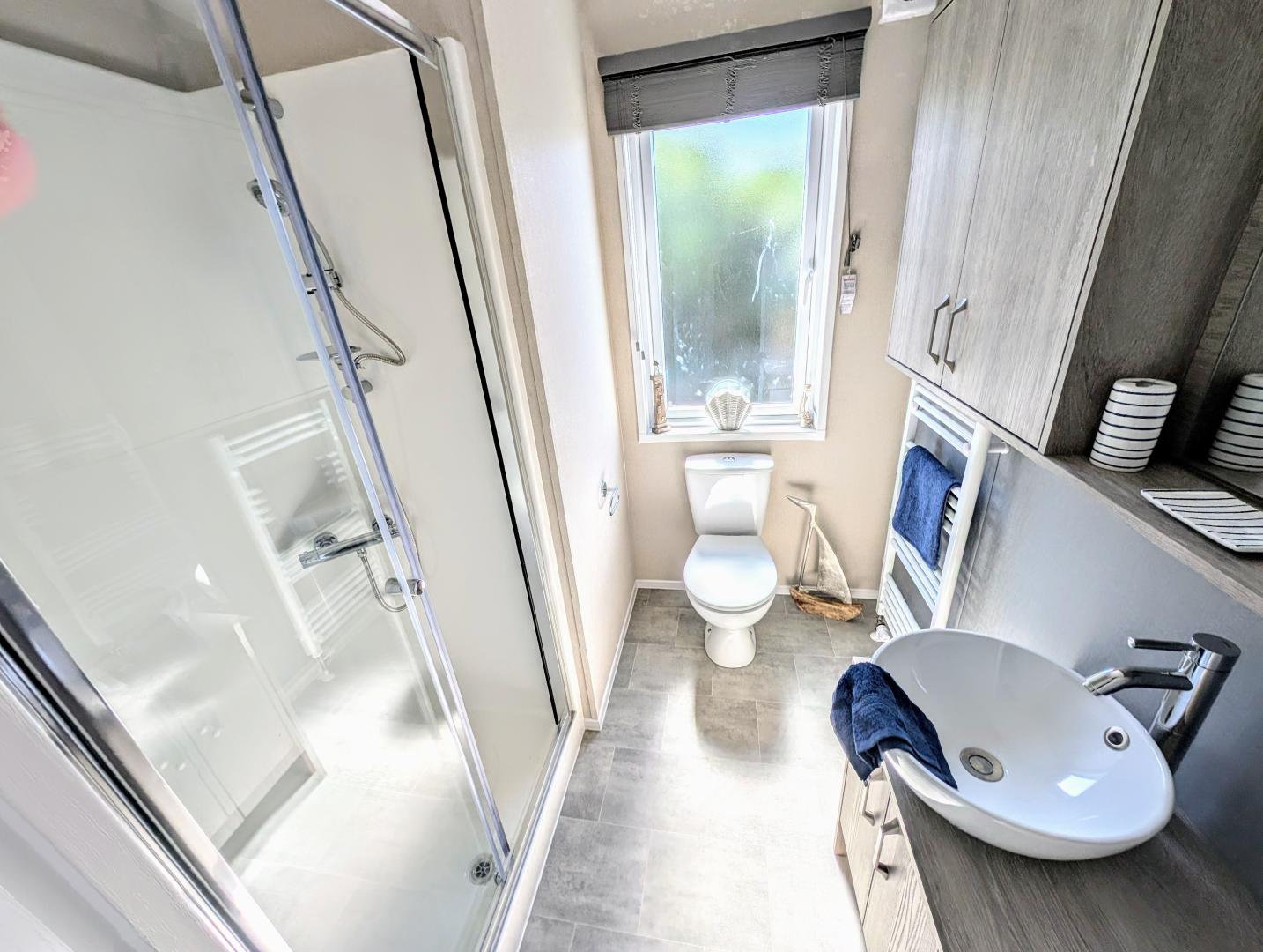 Pemberton Skydale Bathroom