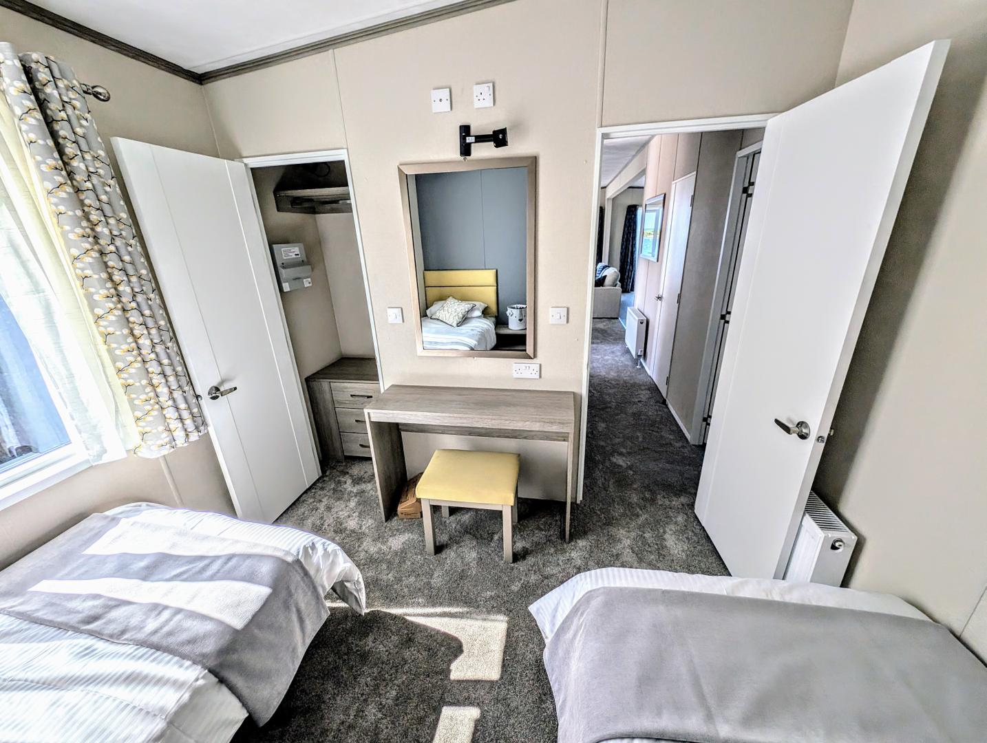 Pemberton Skydale Twin1