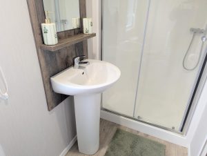 SLB 9 ST. Lawrence Bathroom.