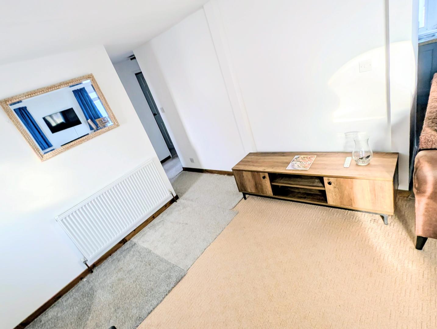 Omar Oulton Lodge in Bromyard Living..