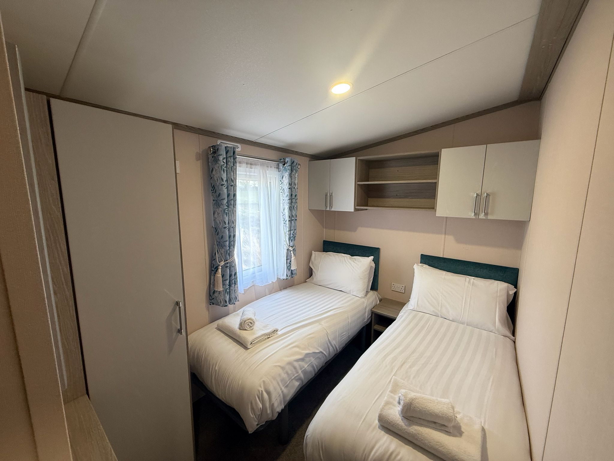 10 Regal Charmouth in Bockenfiled Bedroom 2