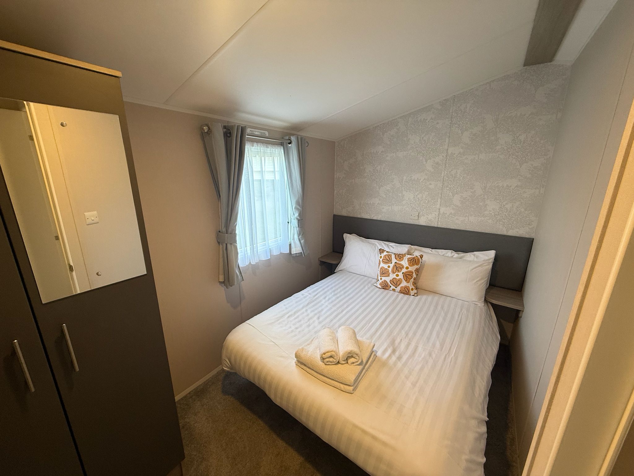 Atlas Festival on Bockenfield Bedroom 1