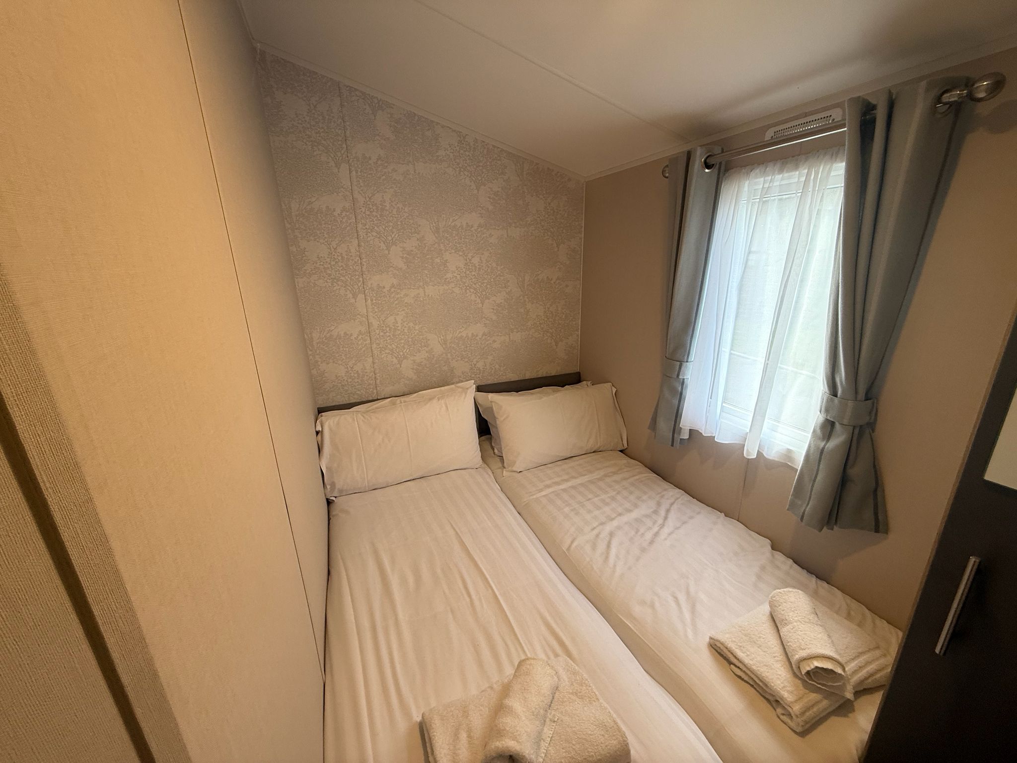 Atlas Festival on Bockenfield Bedroom 2