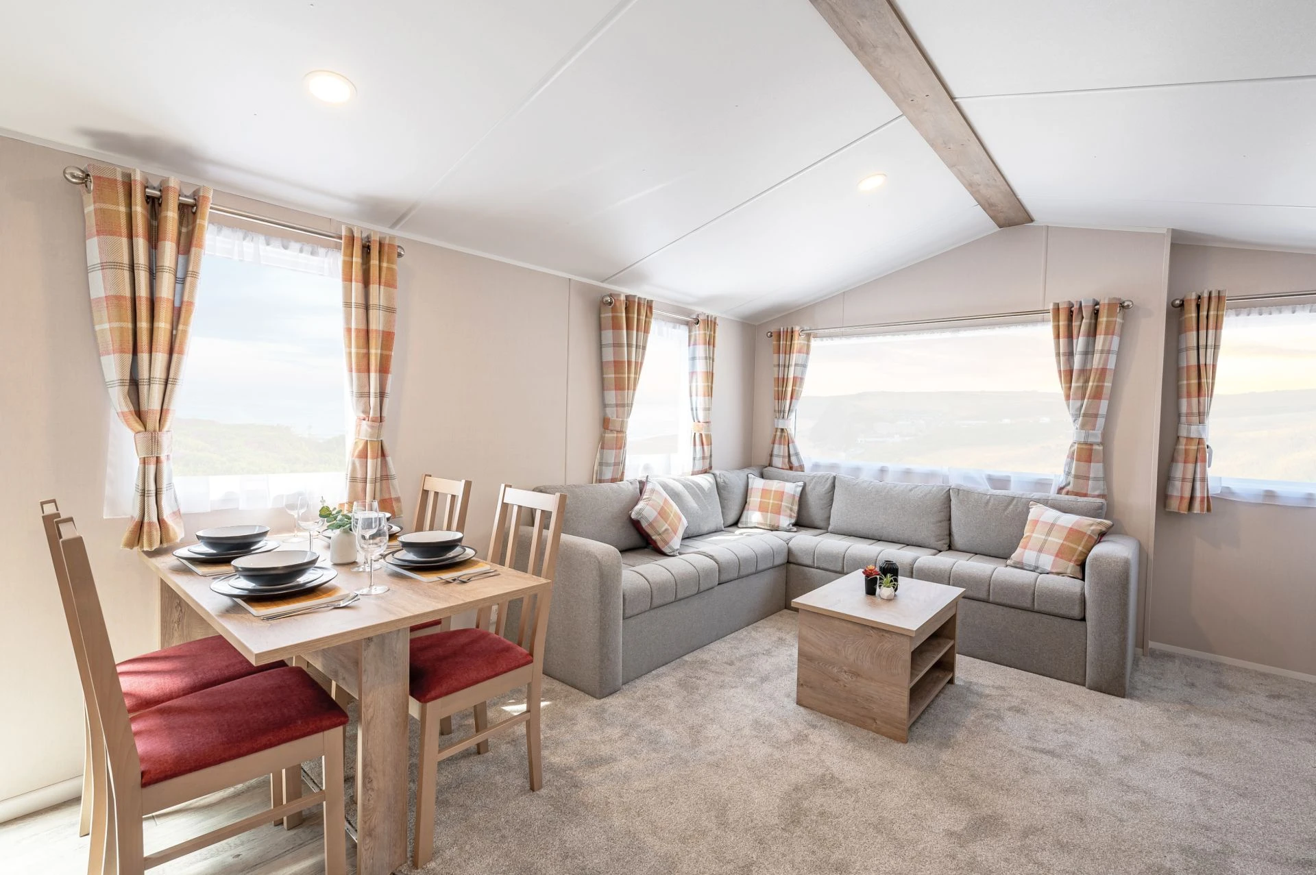 Atlas Festival on Bockenfield Dining