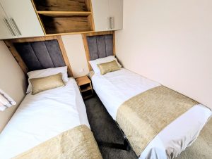 Hemswortrh 40 x 13 Port Haverigg Twin.