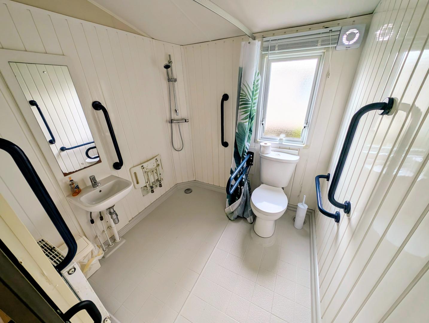 Rio Gold in Milom Bathroom