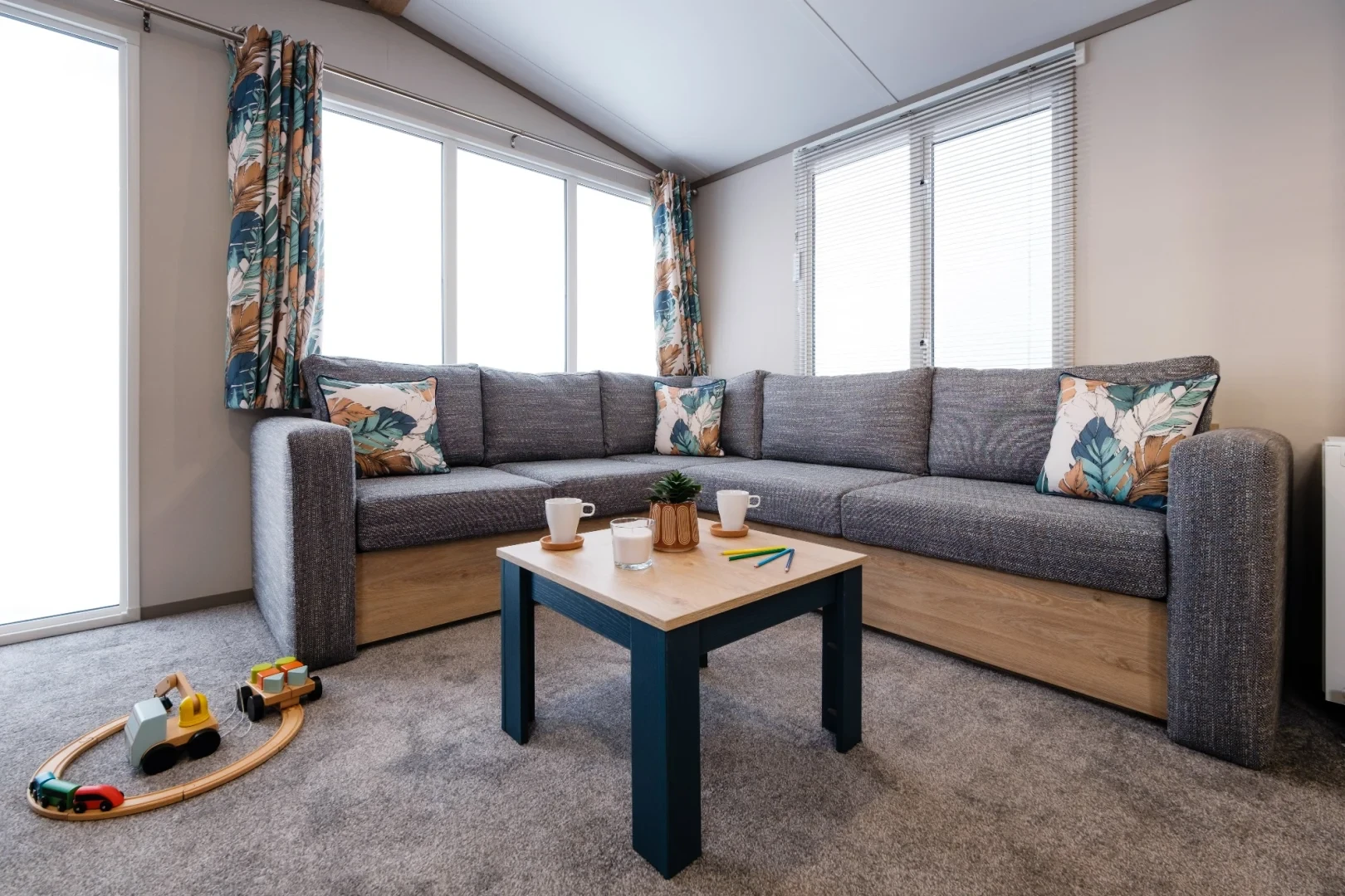 Victory Baywood on Bockenfield Park Lounge View 2