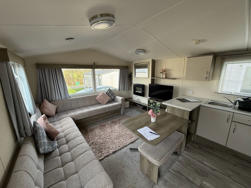 32 Bockenfield Park Living