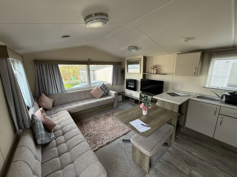 32 Bockenfield Park Living