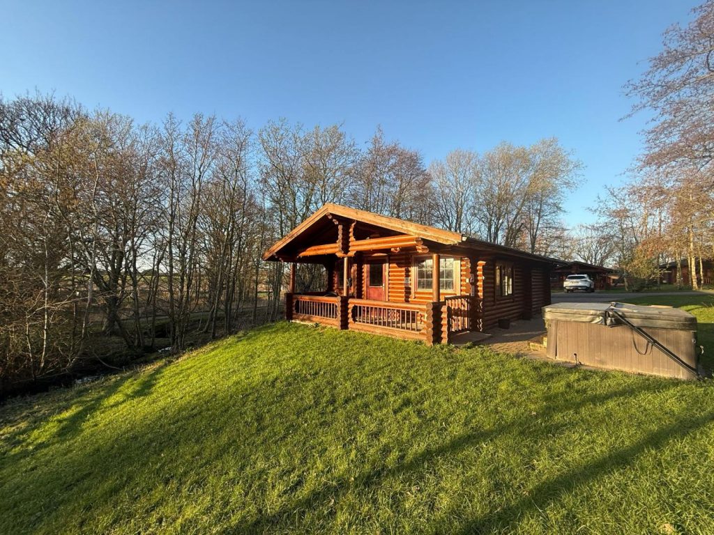 Bespoke Log Cabin Exterior