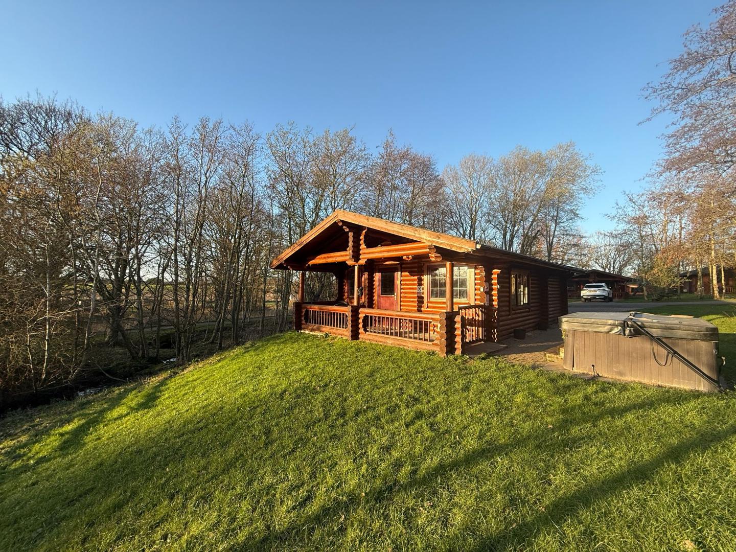 Bespoke Log Cabin Exterior