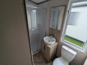 Victory Stonewood in Felmoor Bathroom New