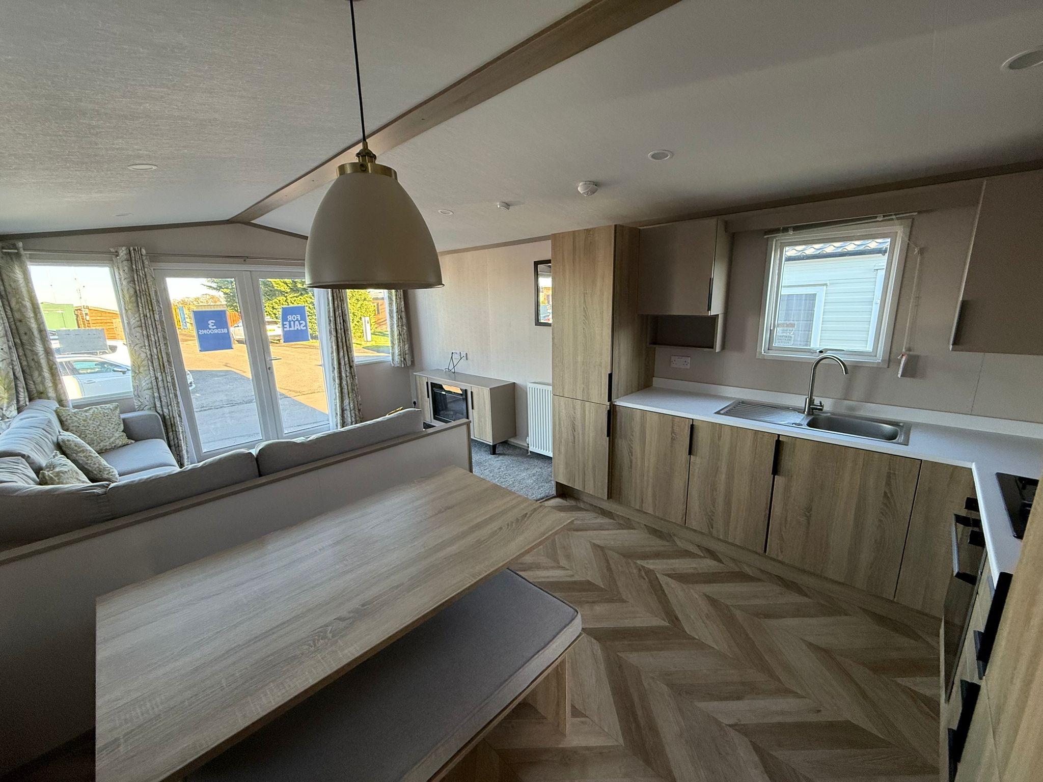 Victory Stonewood in Felmoor Kitchen