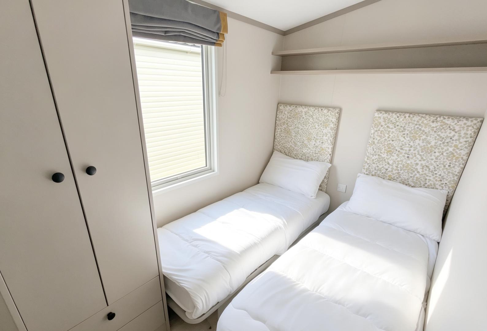 Victory Stonewood in Felmoor Twin Bedroom New