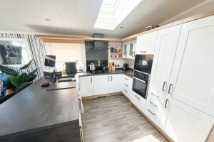 12767 Swift Toronto Lodge in Felton Kitchen