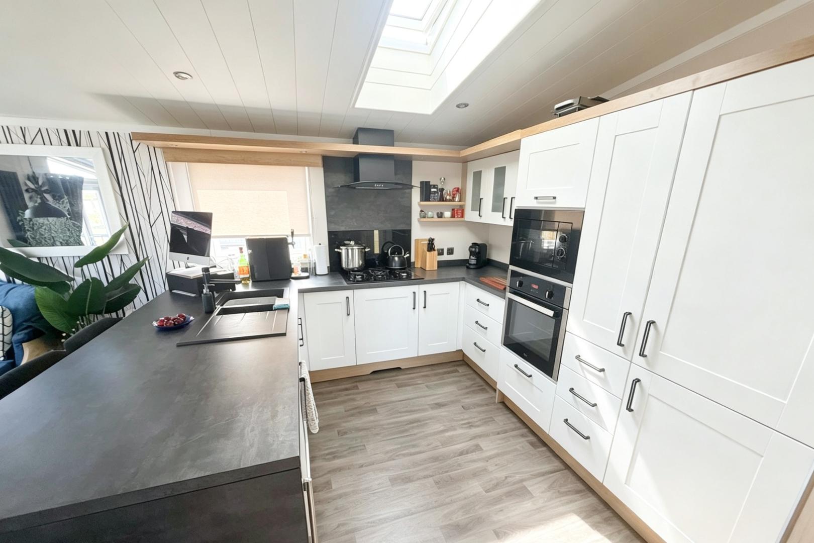 12767 Swift Toronto Lodge in Felton Kitchen