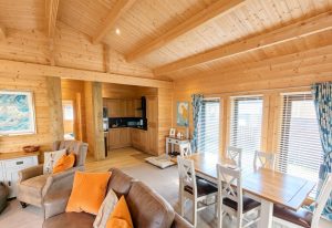13172 Log Cabin in Felton Dining