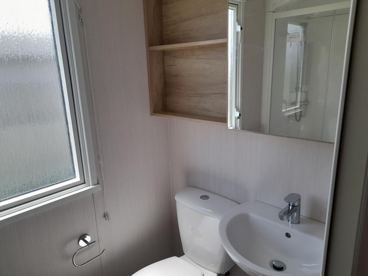 13757 Swift Burgundy in Sennen Bathroom