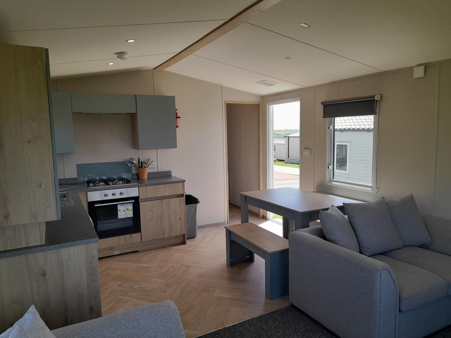 14267 Victory Lifestyle in Sennen Cornwall Living-Kitchen
