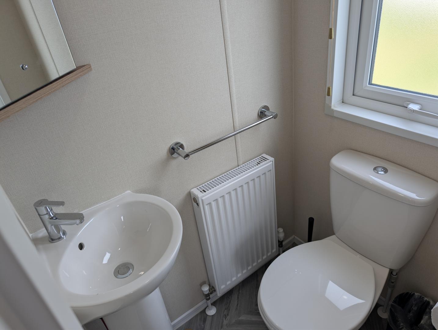 Pemberton Marlow at Sennen Cornwall Bathroom2