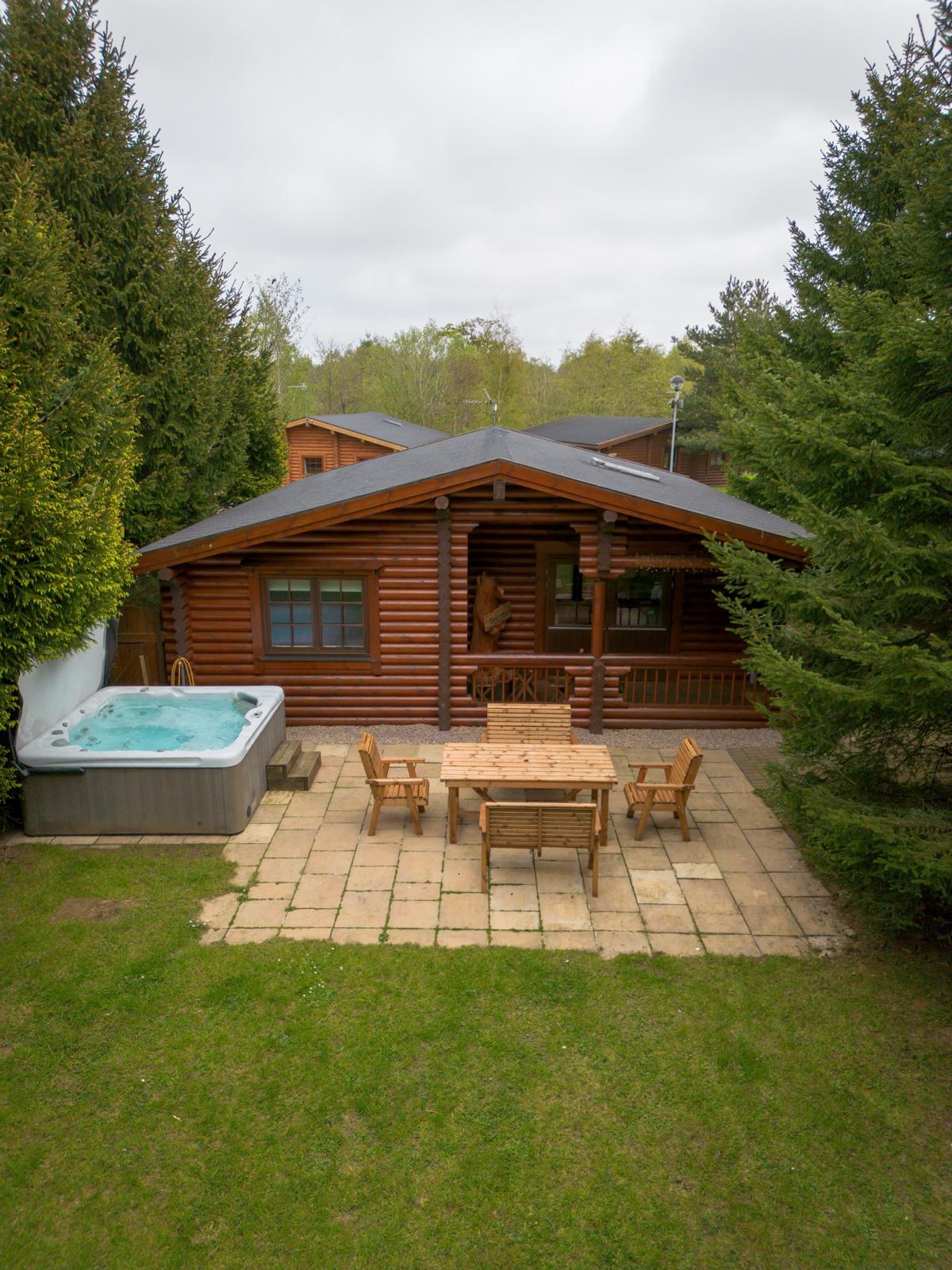 Premium Bespoke Log Cabin View Cabin