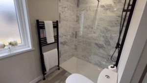 Victory-Faraday-Lodge-in-Richmond-N.Yorkshire-Bathroom2