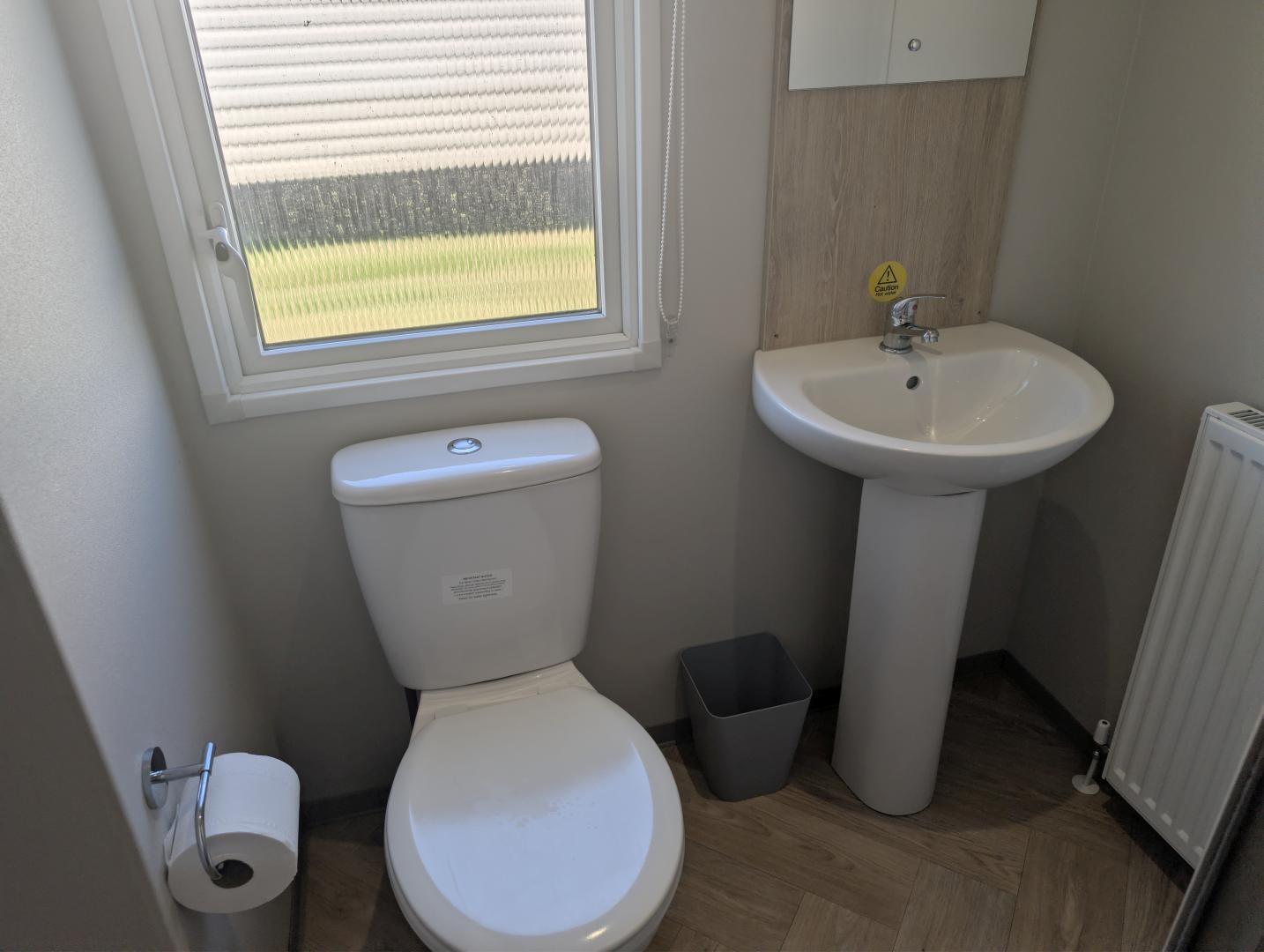 Victory Lifestyle in Sennen Cornwall Bathroom 2