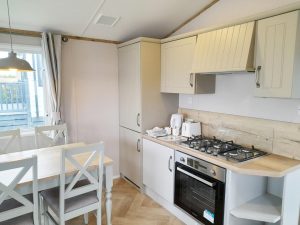 11873 33 Atlas Debonair Access Kitchen.