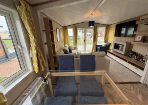 12790 Pemberton Marlow Dining