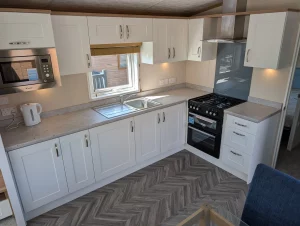 12790 Pemberton Marlow Kitchen