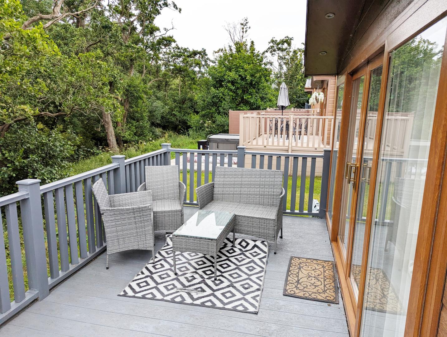 Delta Superior in Felton Side Decking